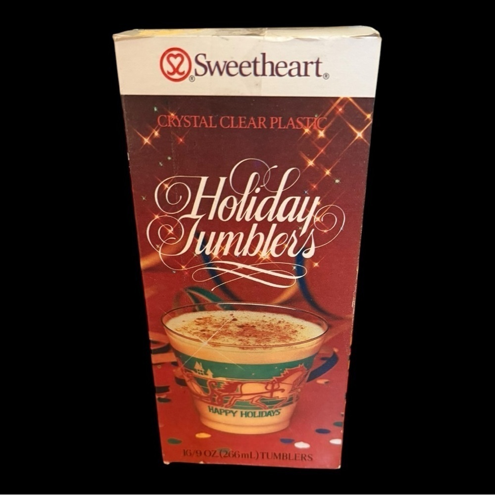 Vintage Sweetheart Happy Holiday Crystal Clear Plastic Tumblers